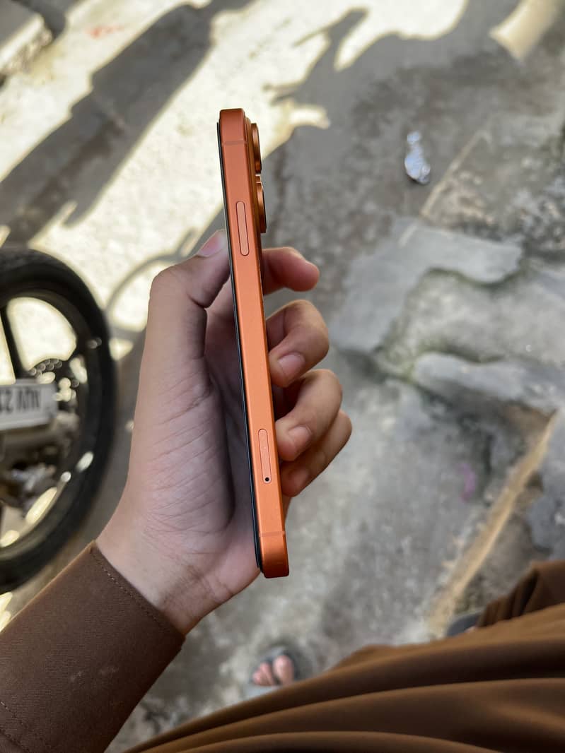 Apple iPhone XR converted 5