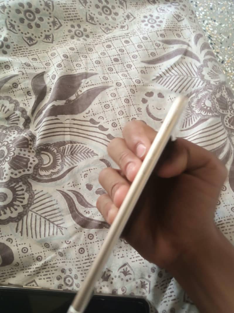 Apple iPhone 7 Plus 7