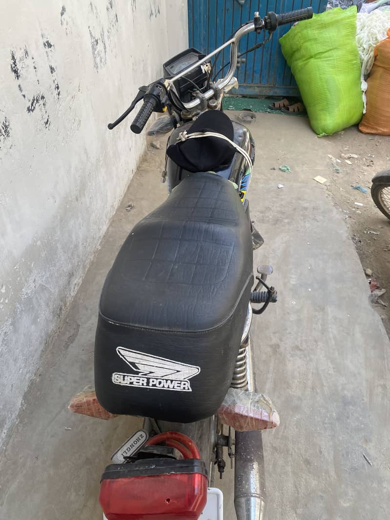 Unique CD 70 2019 1