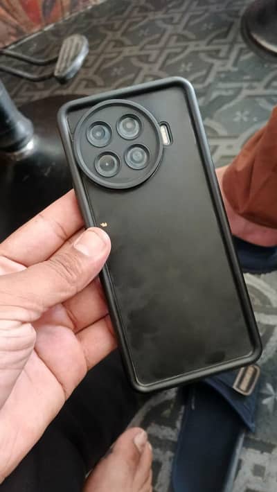Tecno Spark 20 Pro plus