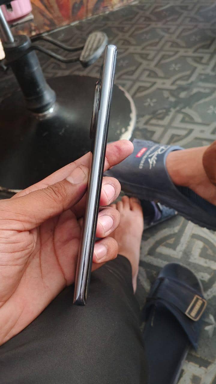 Tecno Spark 20 Pro plus 4