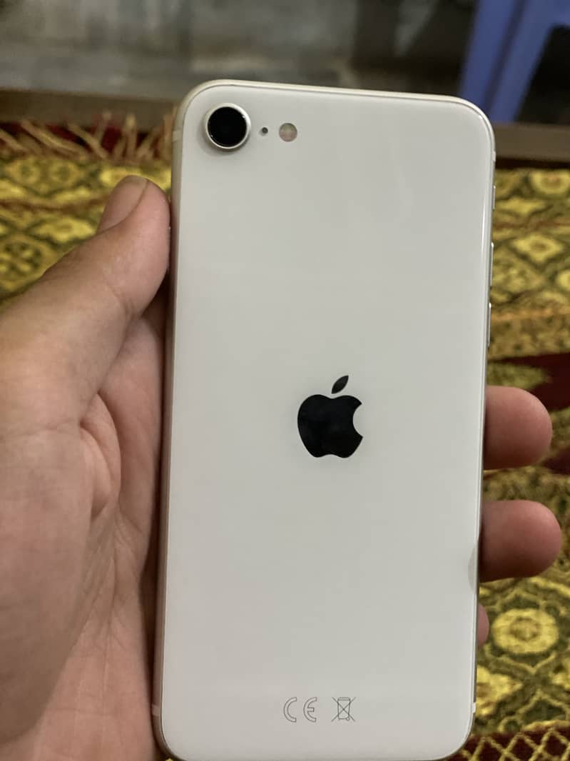 Apple iPhone SE 0