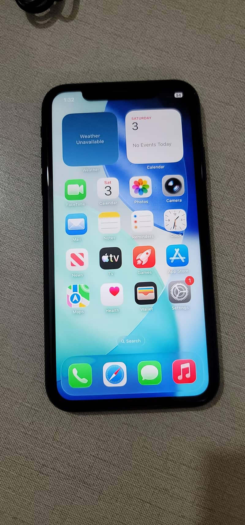 Apple iPhone 11 0