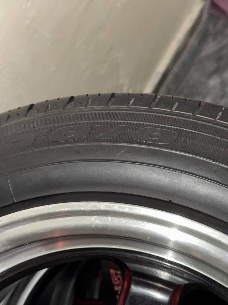 toyo Tyre 4
