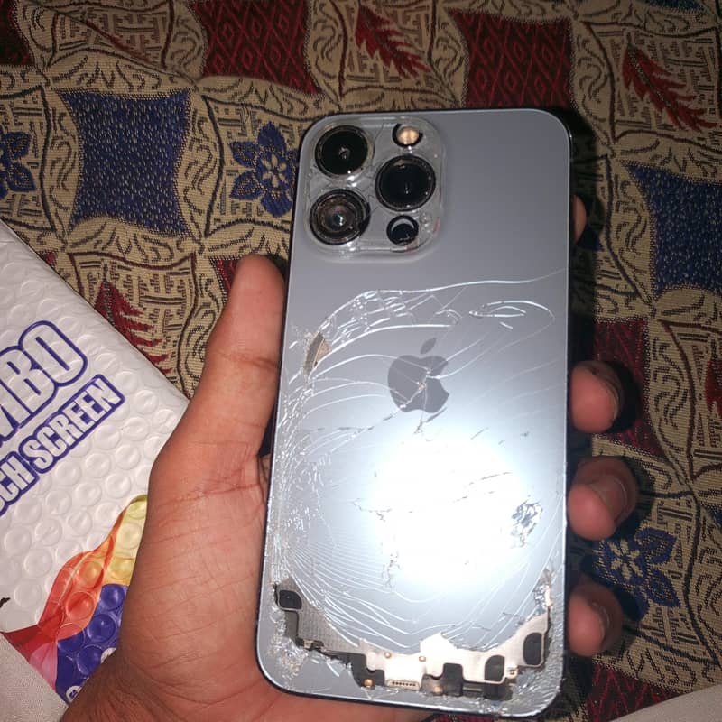 Apple iPhone 13 Pro 0