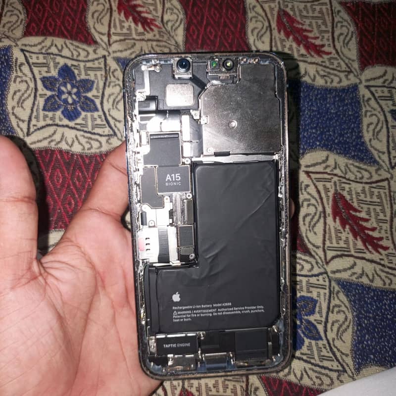 Apple iPhone 13 Pro 1