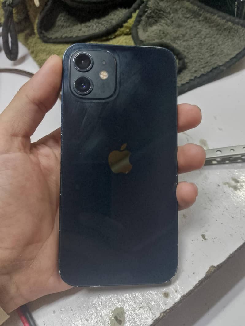 Apple iPhone 12 2