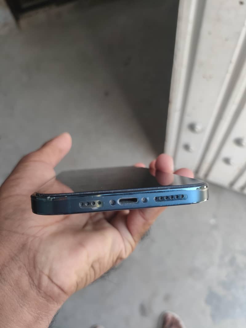 Apple iPhone 12 Pro Max 3