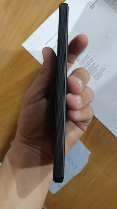 Sony 1 mark 5 non pta e sim non active 12 256 8gen2
