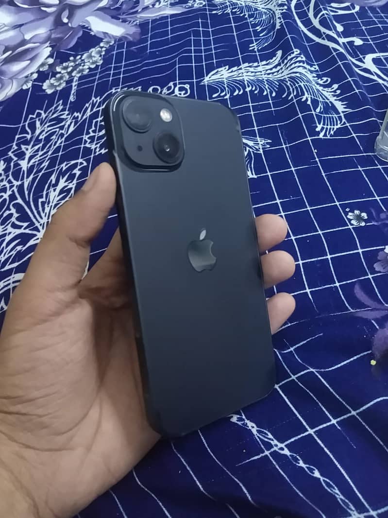 Apple iPhone 13 1