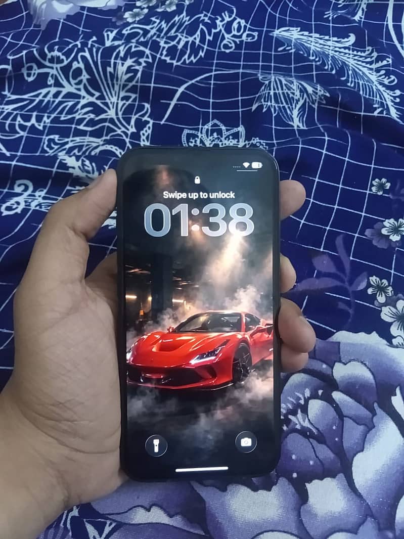 Apple iPhone 13 2