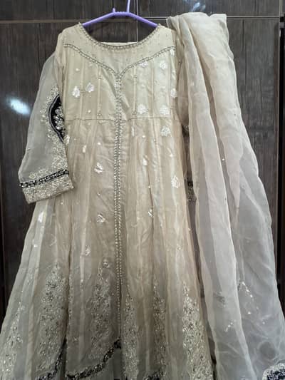 Batik original dress worn one time 10/10 condition