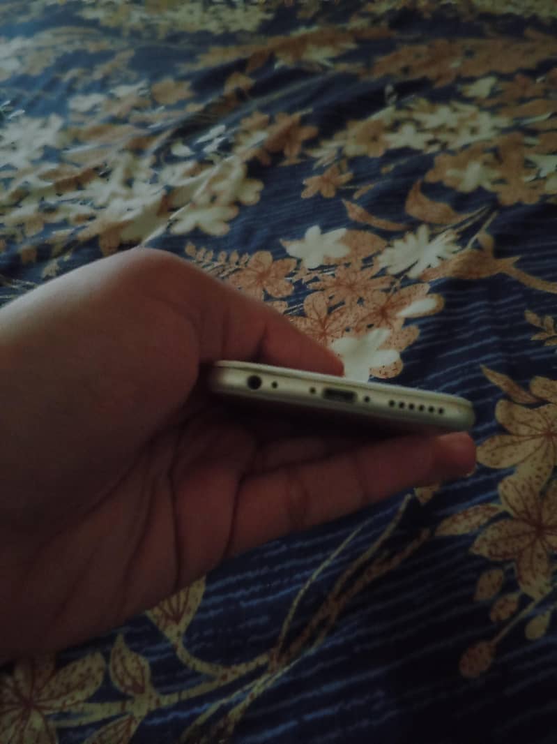 Apple iPhone 6 3