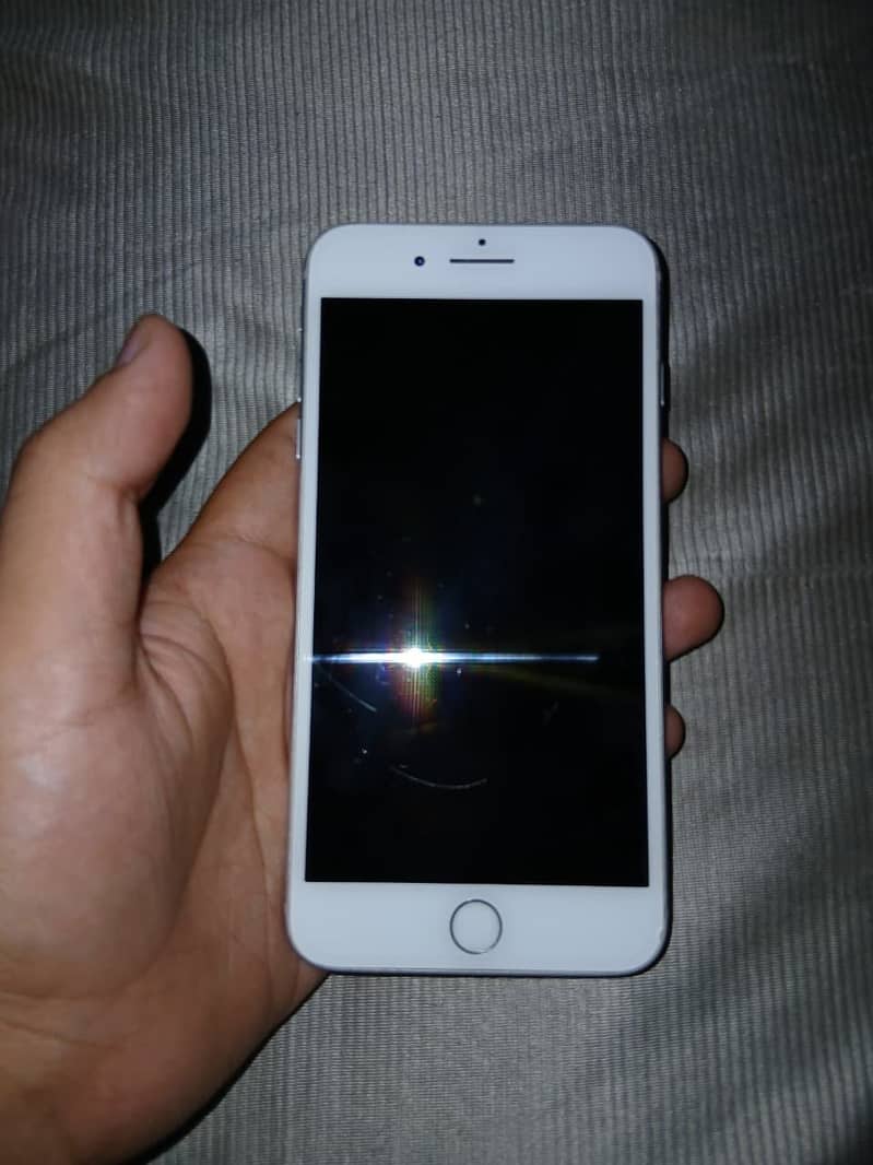 Apple iPhone 8 Plus 2