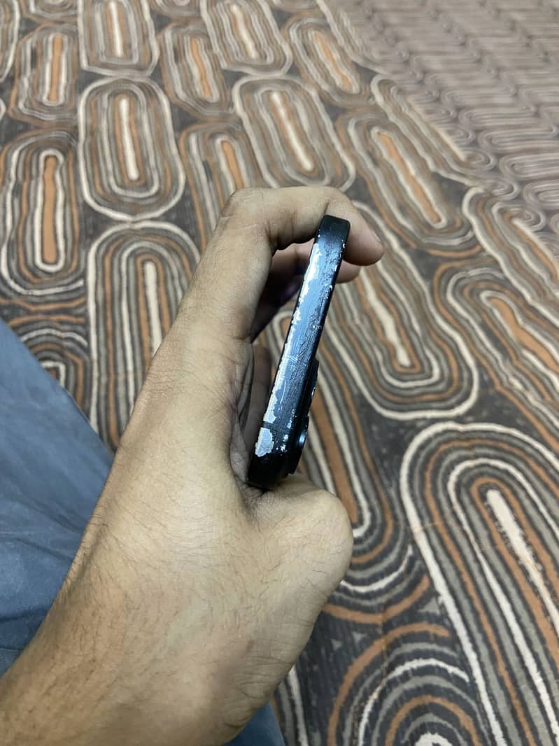 Apple iPhone 15 2