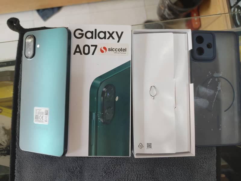 Samsung Mobile A07 3