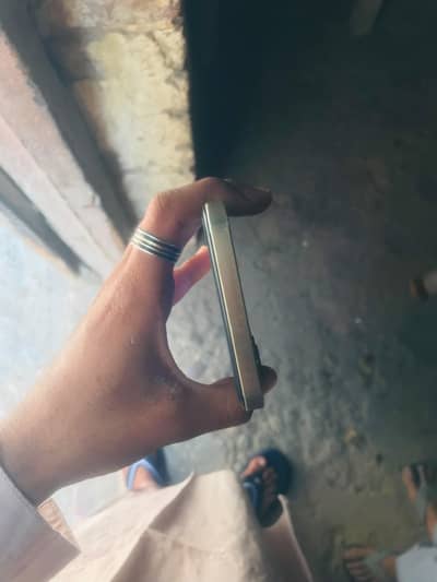 Vivo Y100