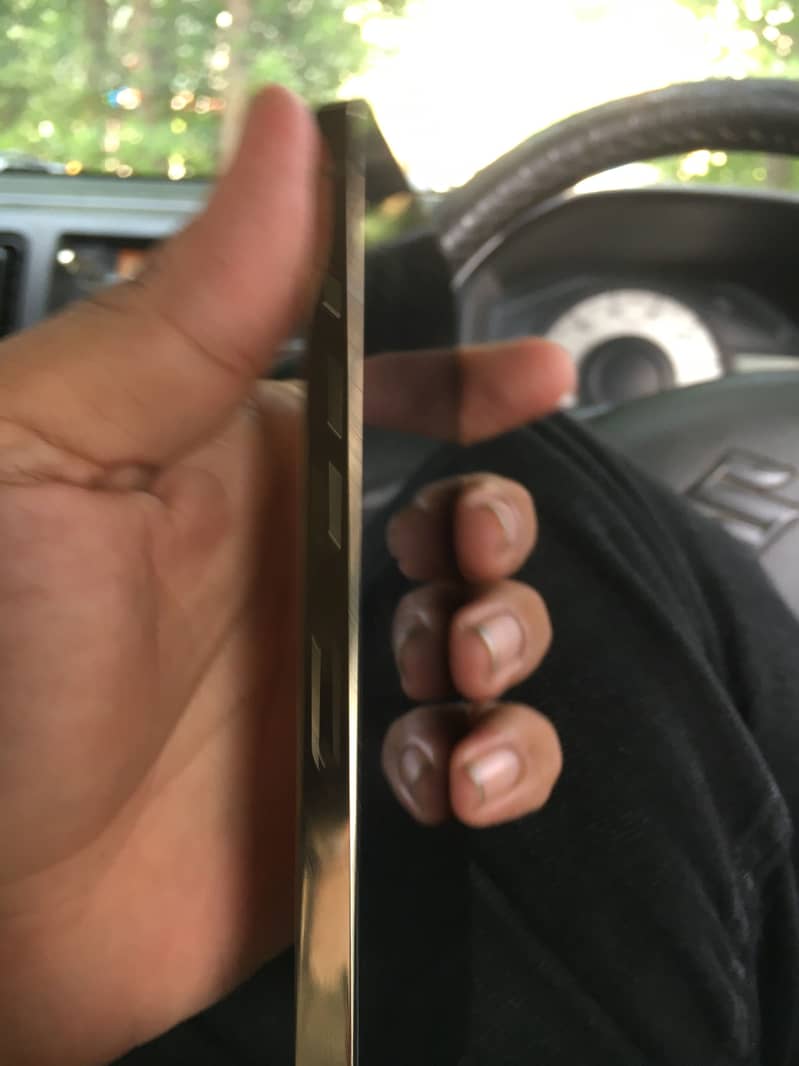 Apple iPhone 13 Pro 0