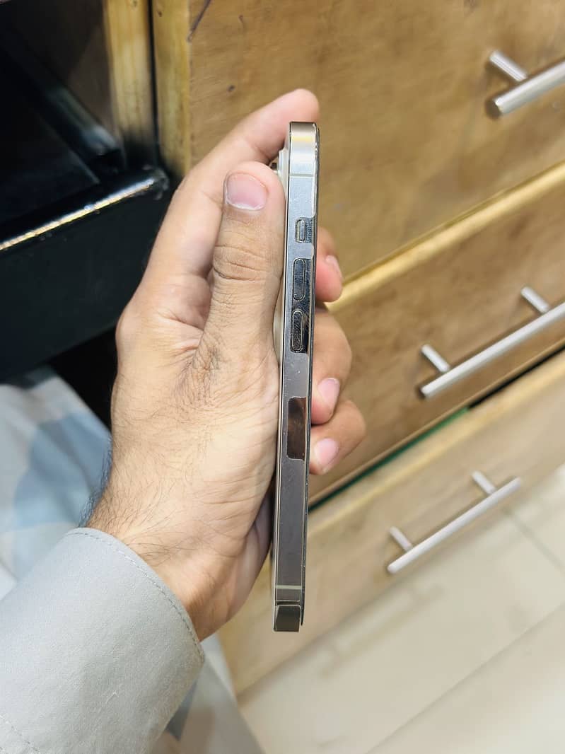 Apple iPhone 14 Pro 5