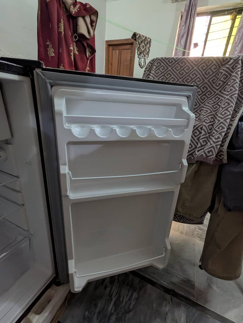 Dawlance Single Door Refrigerator 5