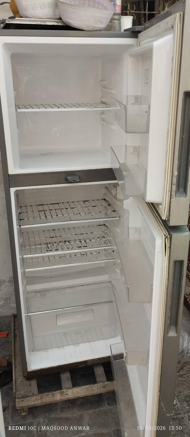 Refrigerator 0