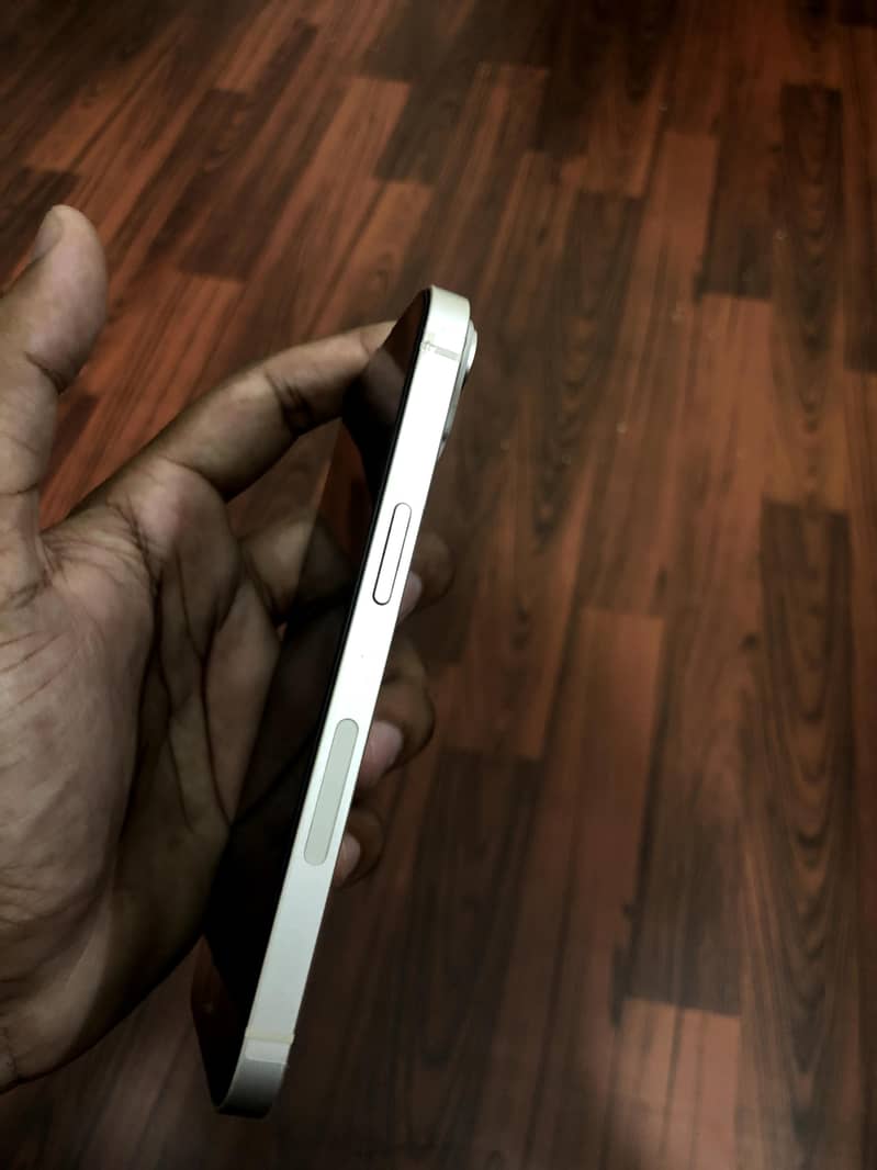 Apple iPhone 14 1