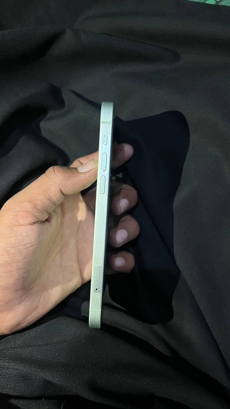Apple iPhone 12 3