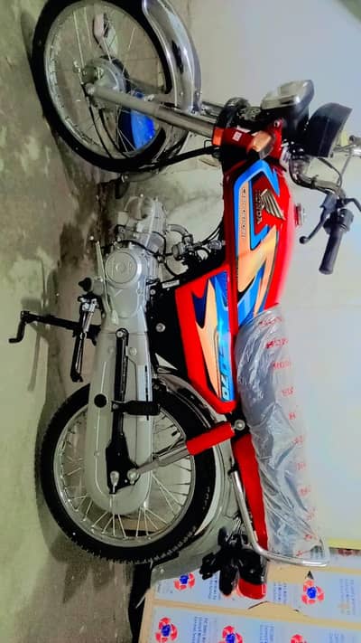 Honda CD 70 good condition model 2027.