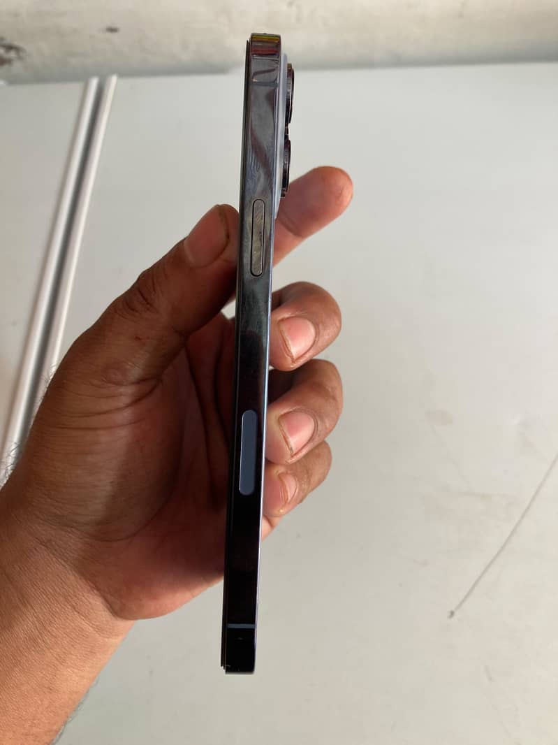 Apple iPhone 13 Pro Max 5