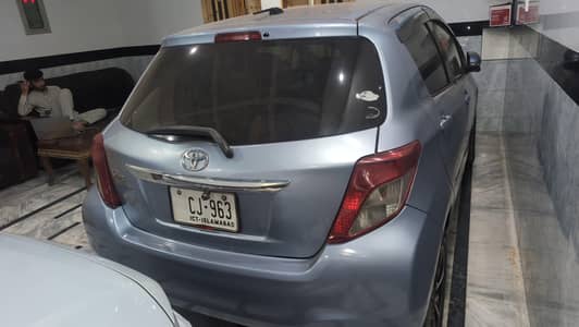 Toyota Vitz 2011