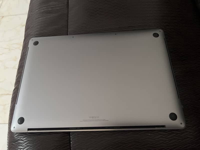 MacBook 2019 3