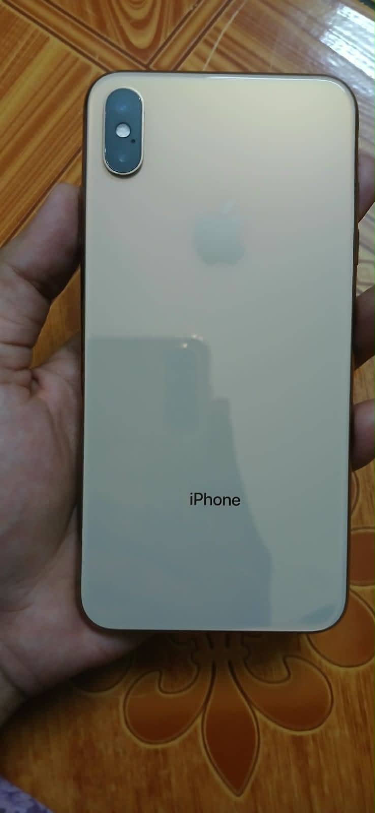 Apple iPhone XS Max 0