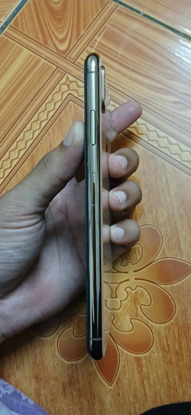 Apple iPhone XS Max 1