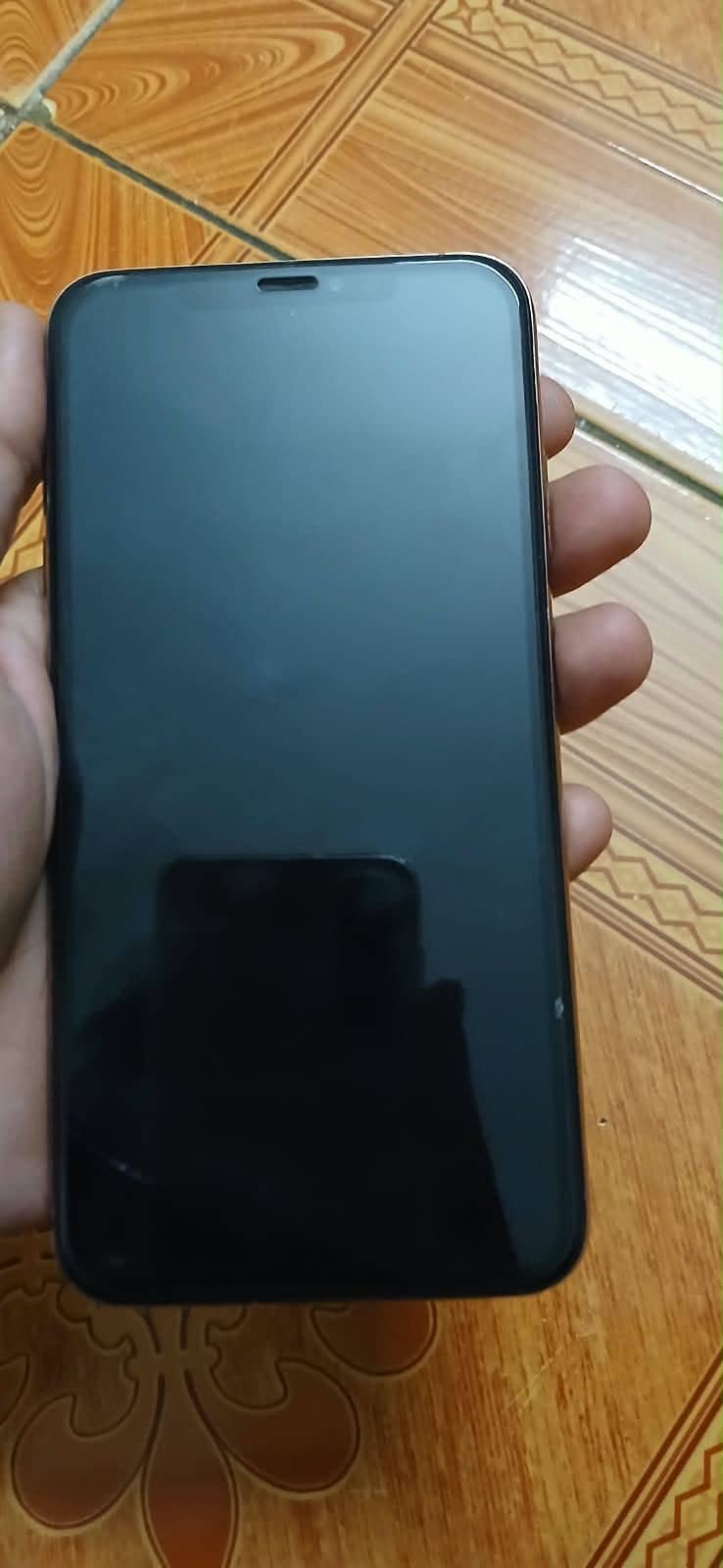 Apple iPhone XS Max 3