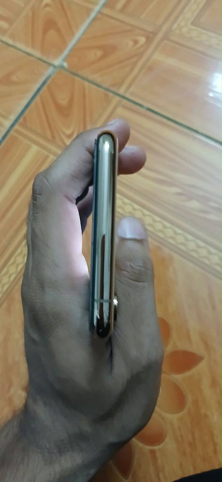 Apple iPhone XS Max 4