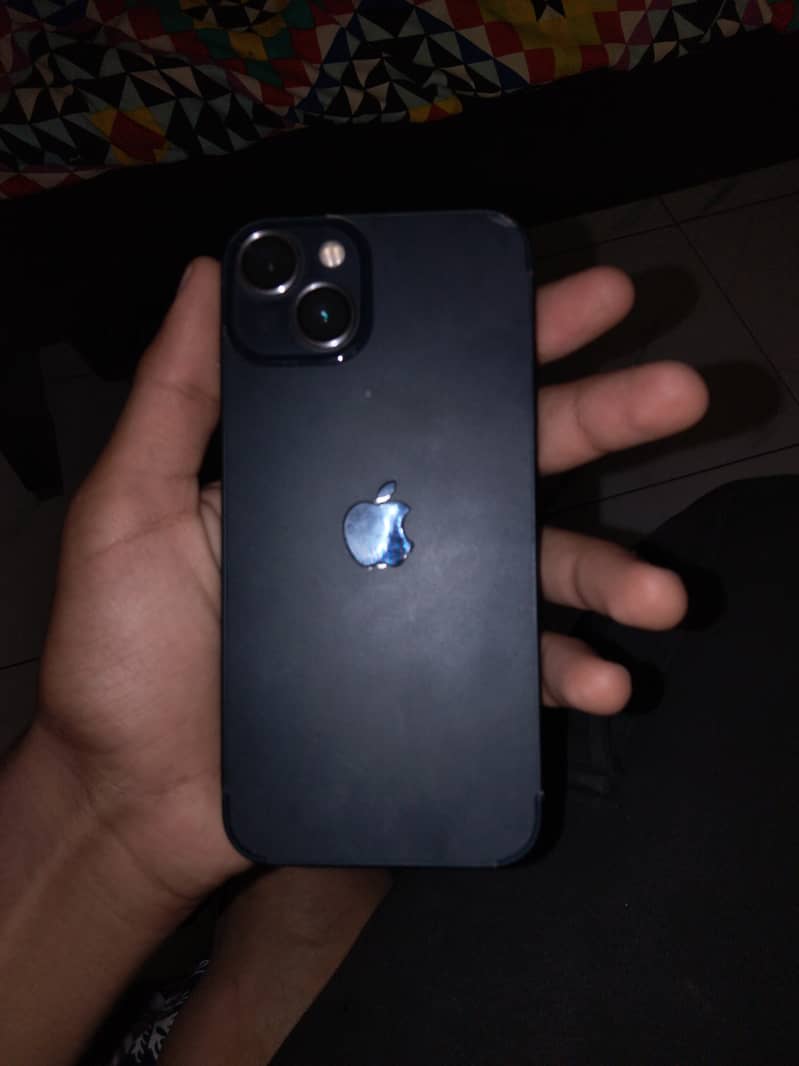 Apple iPhone 13 2