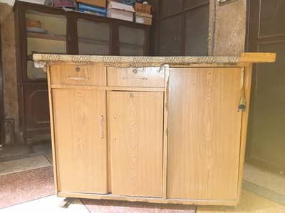 Used Iron Stand – Rs. 5,000 Negotiable