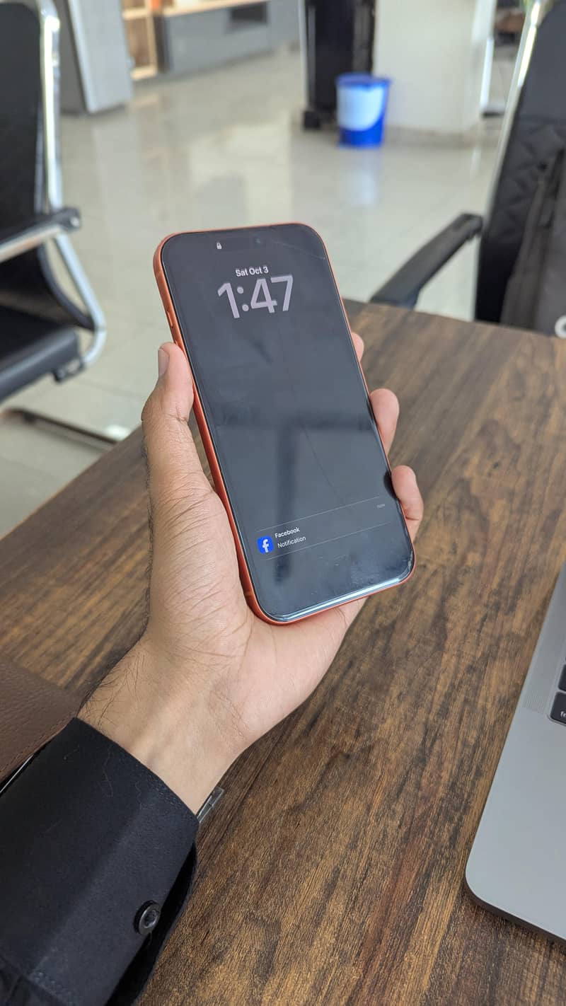 Apple iPhone 17 Pro Max 2
