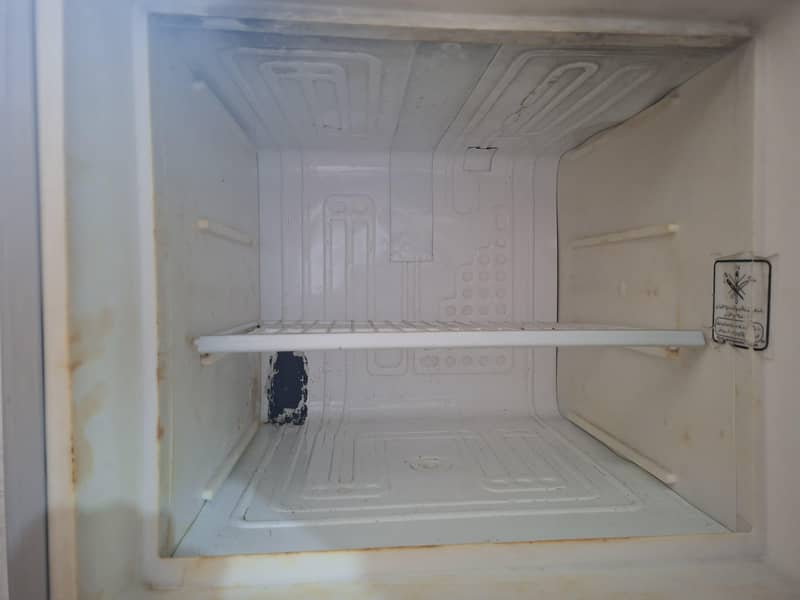 dawlance Mini refrigerator 2