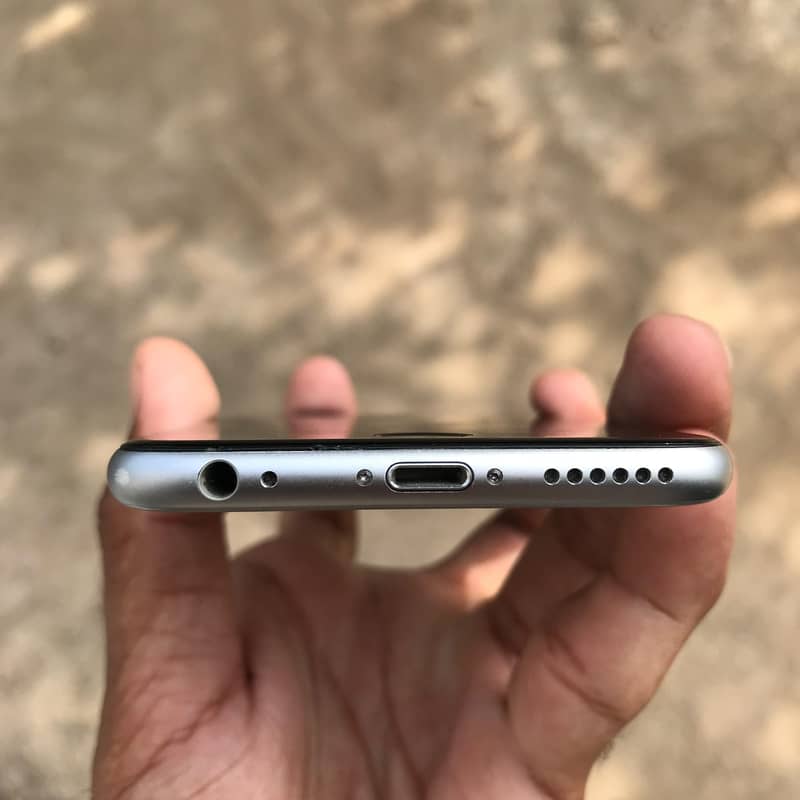 Apple iPhone 6S 3