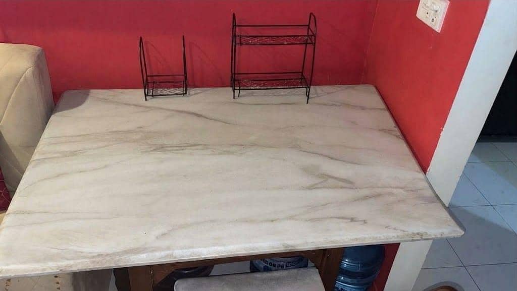 4 Seater dinning table 1