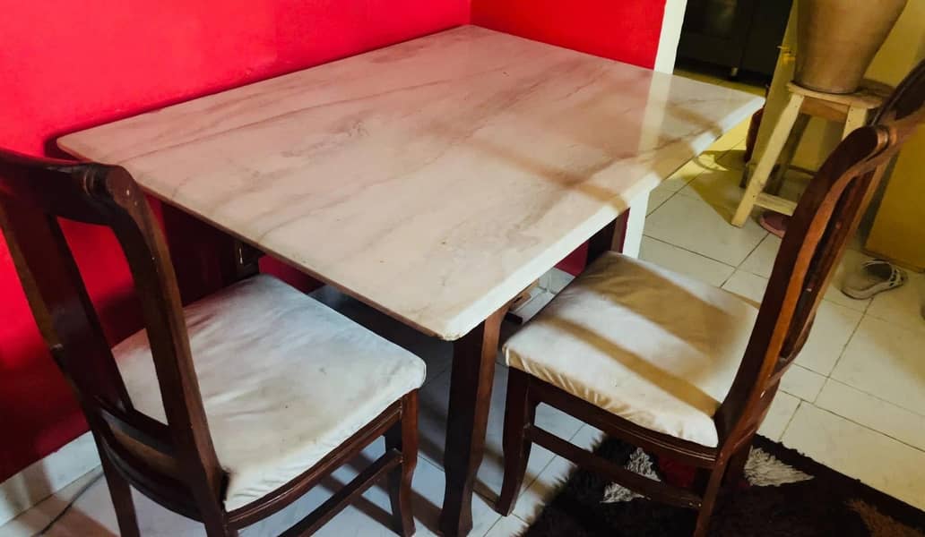 4 Seater dinning table 3