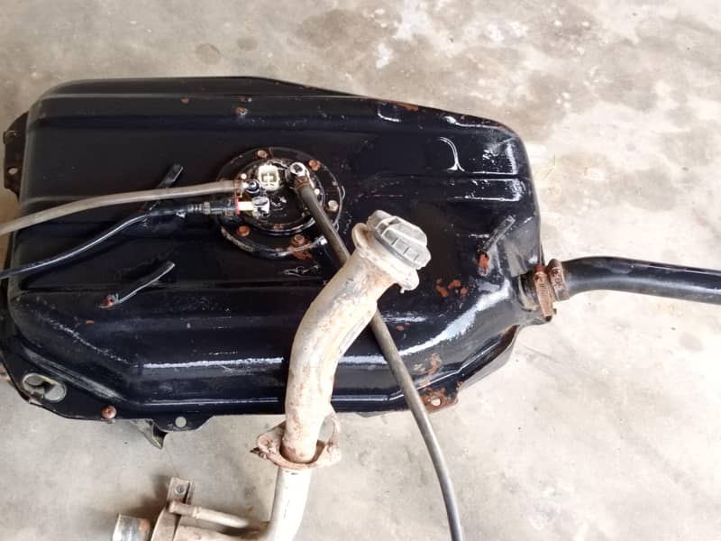 الٹو کی کمپلیٹ سامان  سیل پر موجود ہیں 3