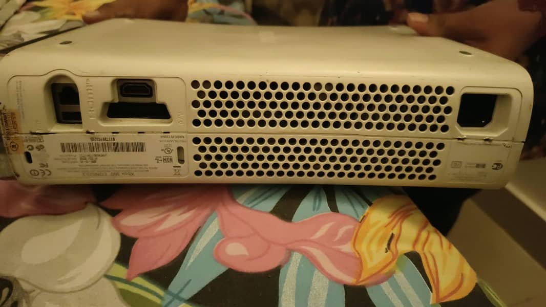 Only Console xbox 360 and ps2 1