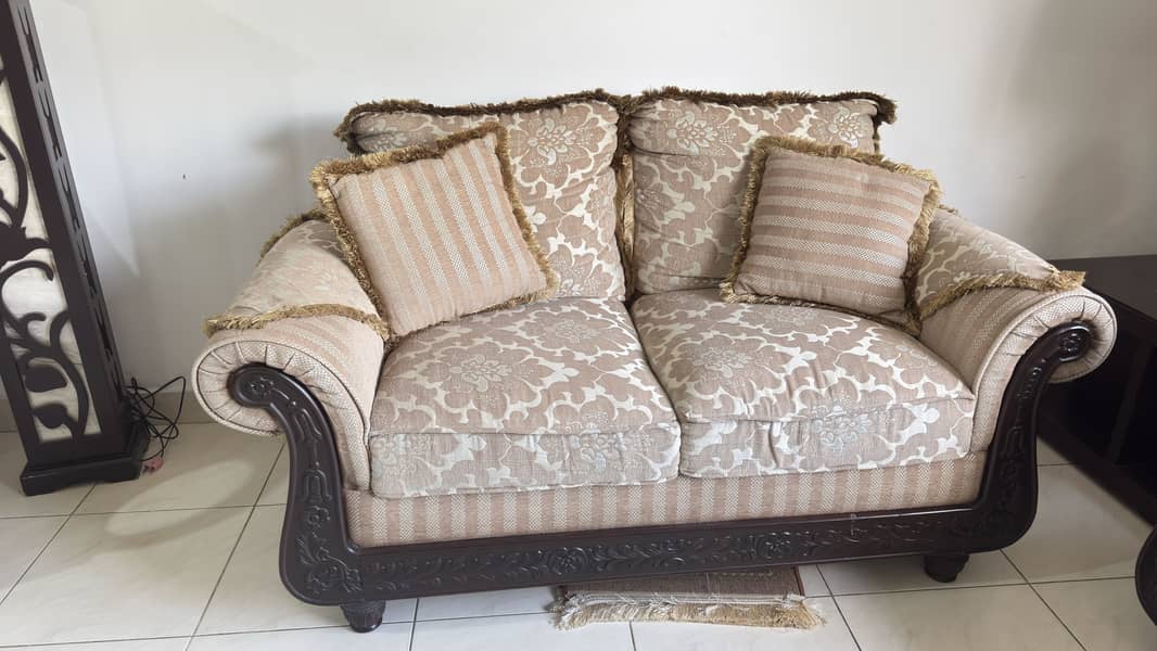7 seater sofas in perfect condition 1