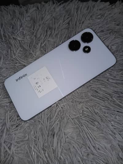 Infinix Hot 30 Play