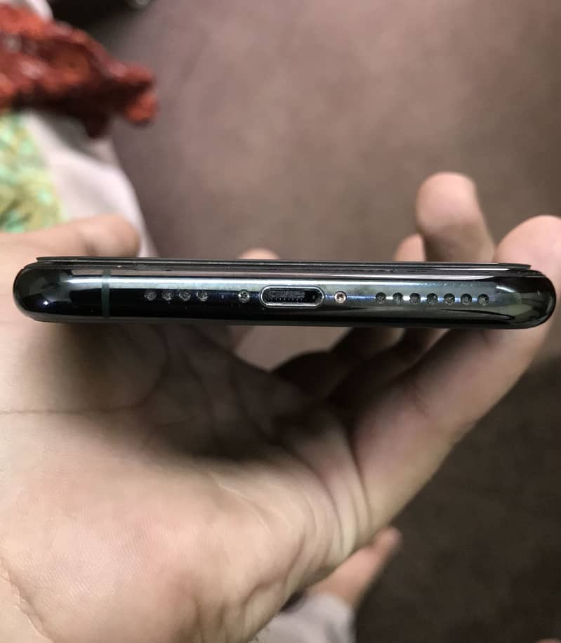 Apple iPhone 11 Pro Max 5