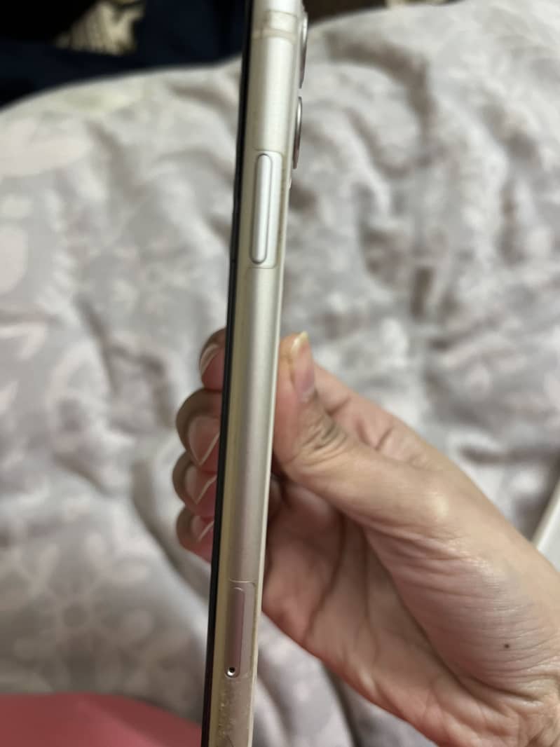 Apple iPhone 11 2