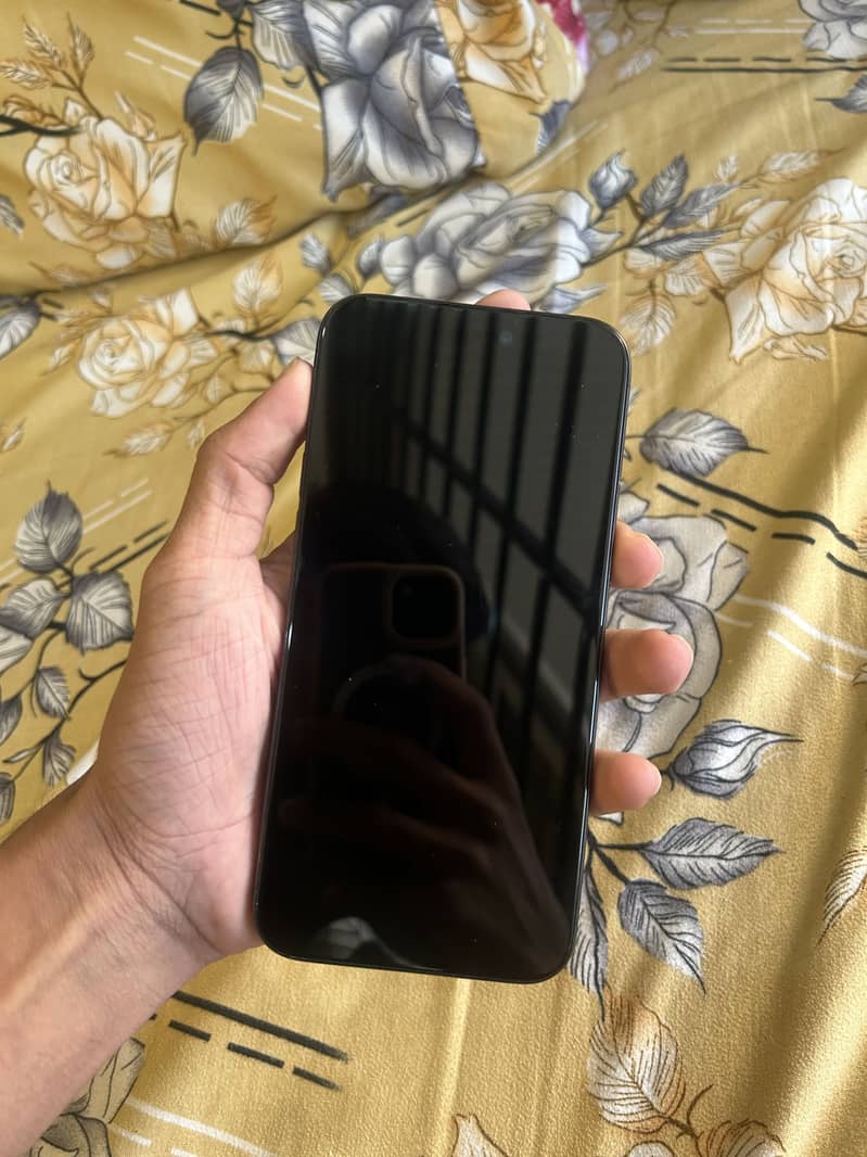 iPhone 15 Pro Max | lush condition | scratchless 7