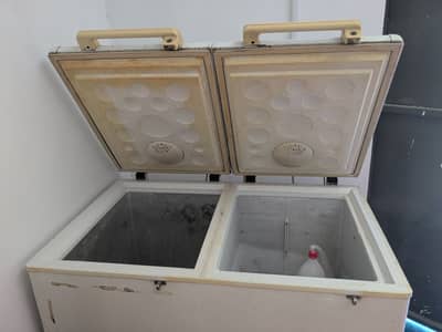 Good working Deep Freezer